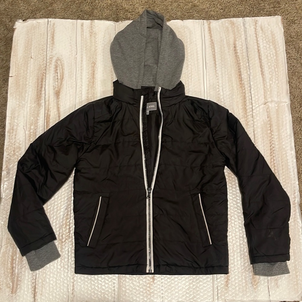 Boys Michael Kors Fall/Winter jacket. Black and great size 14/16.